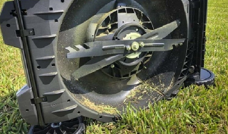 Can you use mulching blades without a mulching kit?